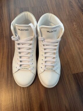 Valentino Eagle BK White and Gold sneakers.